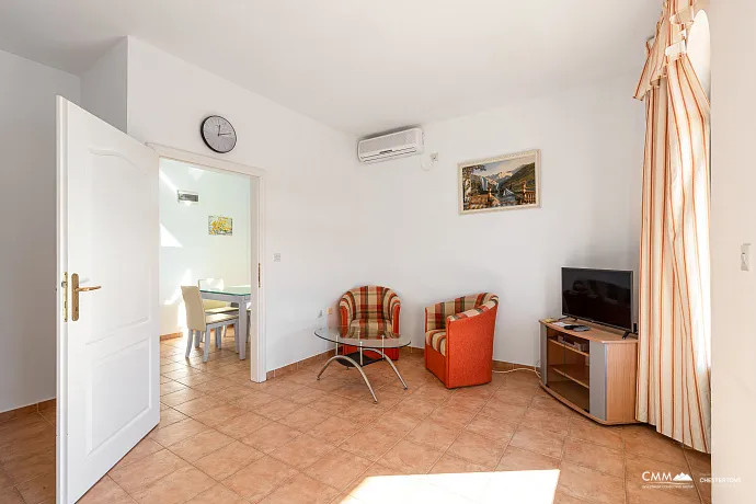 Cozy Seafront Apartment in Bigovo — with Terrace and Stunning Sea View