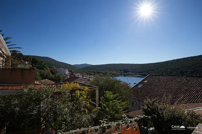 Cozy Seafront Apartment in Bigovo — with Terrace and Stunning Sea View
