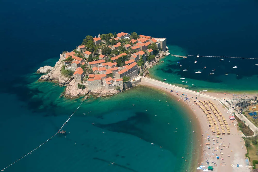 New Real Estate Law in Montenegro: Farewell to Illegal Real Estate Agents New Real Estate Law in Montenegro: Farewell to Illegal Real Estate Agents