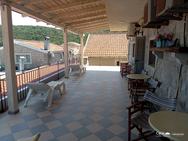 Mini Hotel on Jaz 50 meters from the sea