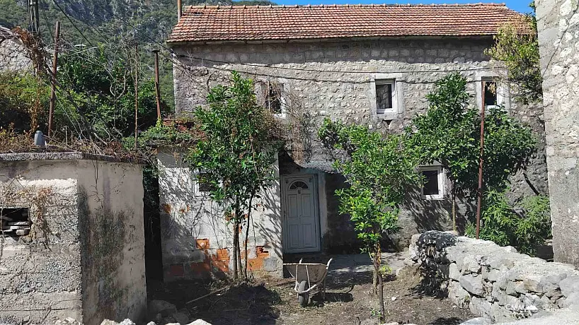 For Sale – Charming Stone House in Kotor, Beautiful Mediterranean Style