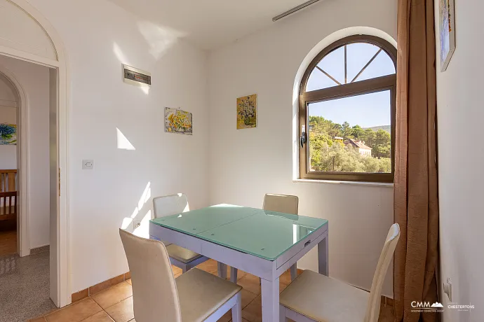 Cozy Seafront Apartment in Bigovo — with Terrace and Stunning Sea View