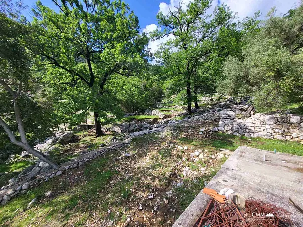 Plot with Sea View and Natural Waterfall near Kotor