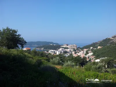 Land in Becici