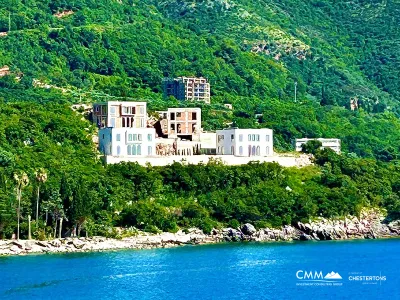 Luxurious villas in the PURE MANSIONS complex