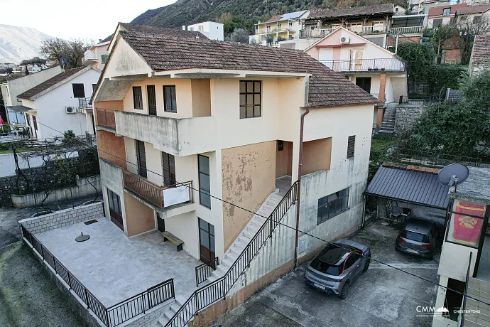 HOUSE FOR SALE – 270 m² – EXCEPTIONAL OPPORTUNITY IN PRČANJ!