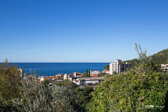 Duplex Apartment with Mediterranean Sea View in Petrovac, 104 m²