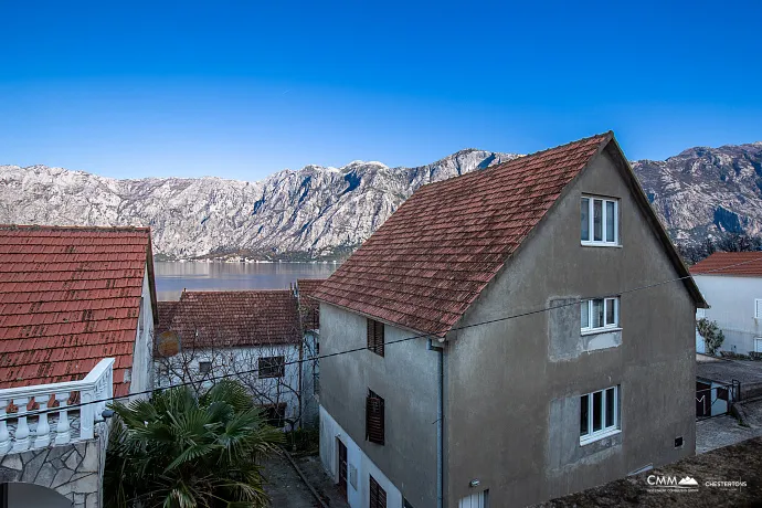 HOUSE FOR SALE – 270 m² – EXCEPTIONAL OPPORTUNITY IN PRČANJ!