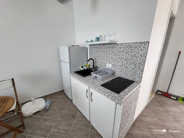 Spacious house in Utjeha with panoramic sea views