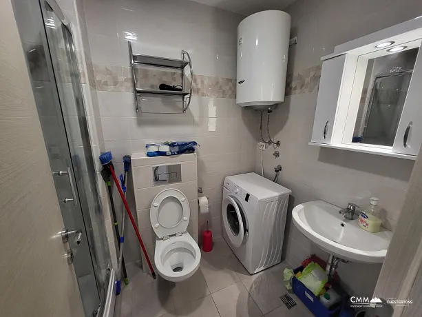 Apartment with spacious terrace in the center of Budva