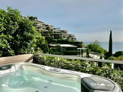 Luxurious apartment in Budva with sea view
