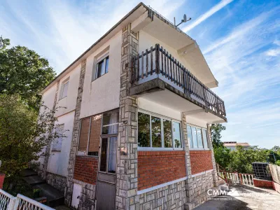 House with a terrace and sea view in Bar