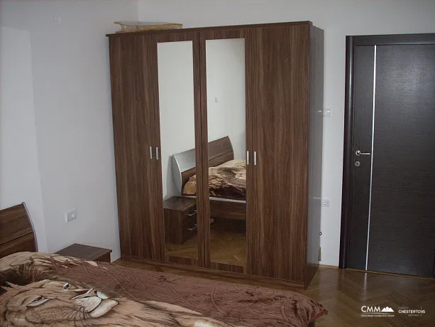 Spacious house in Markovici