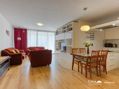 Modern, Comfortable, and Fully Equipped One-Bedroom Apartment Near the Beach