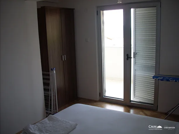 Spacious house in Markovici