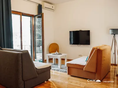 Apartment in Risan 65m2 with one bedroom near the sea