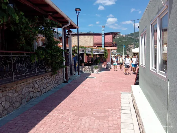 Mini Hotel on Jaz 50 meters from the sea