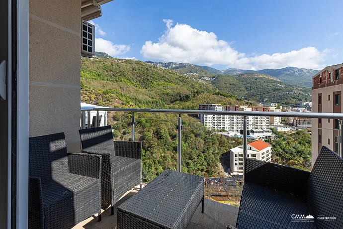 A seaview apartment in Becici