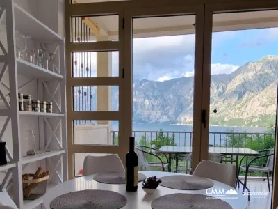 Spacious 2-Bedroom Apartment in Prcanj