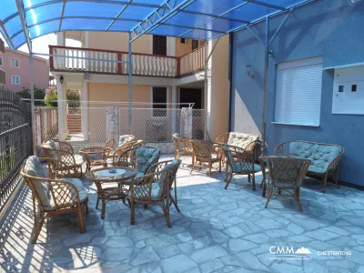House with ten apartments in an excellent location