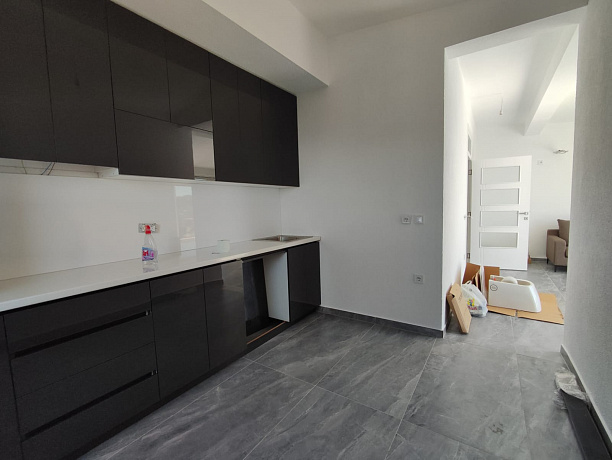Apartments with one and two bedrooms in Dobra Voda