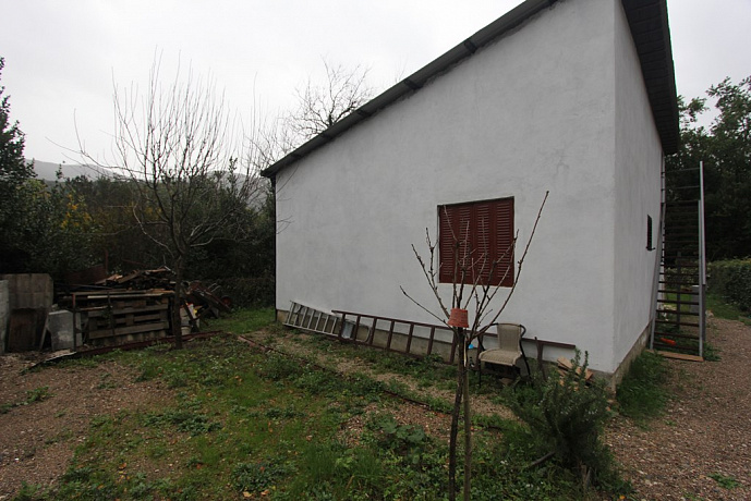House in a quiet location in Zelenika