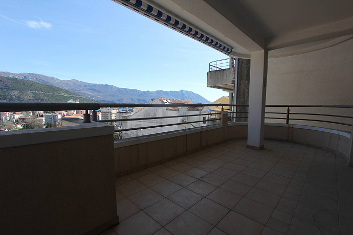 Two bedroom apartment in Budva with a spacious terrace