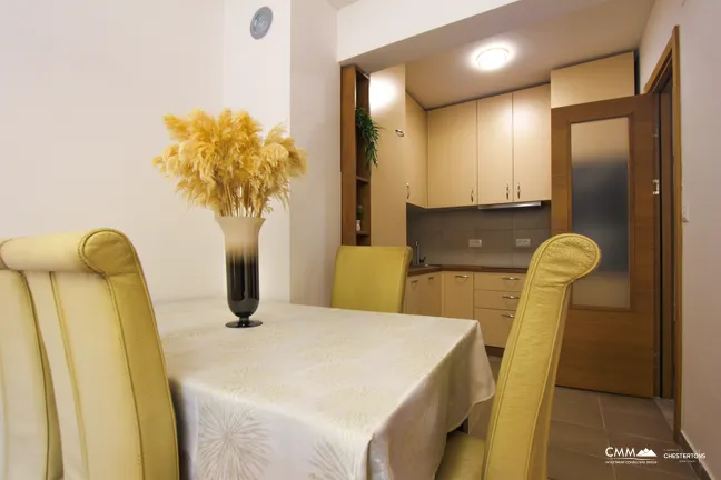 Two apartments with two bedrooms in Budva in a quiet location