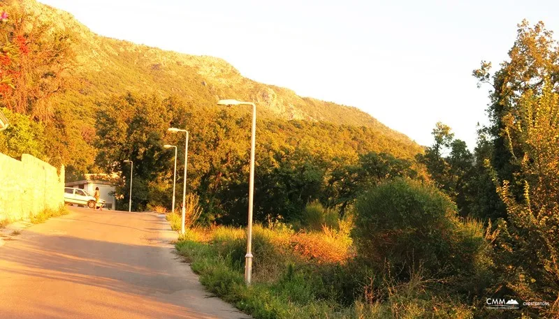 Land in Budva with sea view