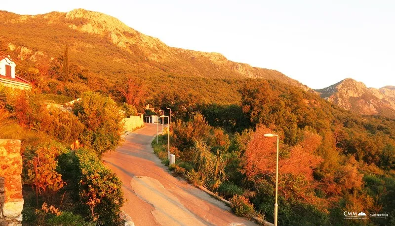 Land in Budva with sea view