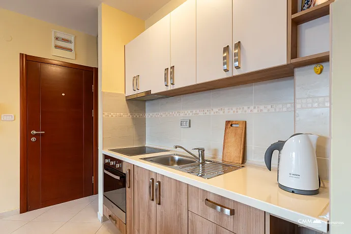 One-bedroom apartment in Becici