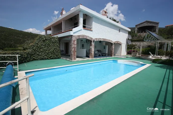 Three-storey house with pool in Lustica