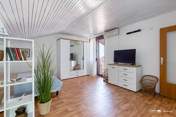 House in Dobra Voda with panoramic sea views