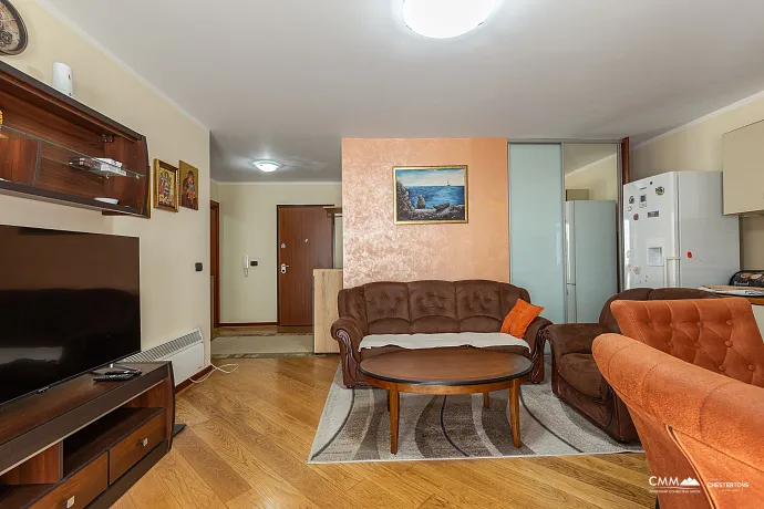6752 Two apartments of 57 m² each in Rafailovići, first line