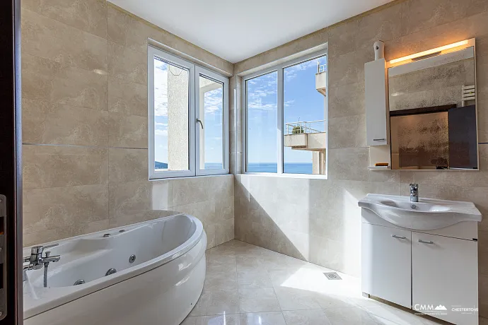 Luxurious villas in Bar