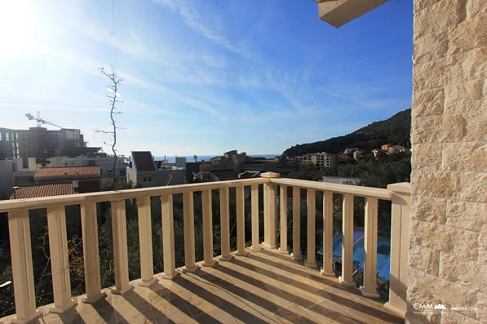 Luxurious villa in Petrovac