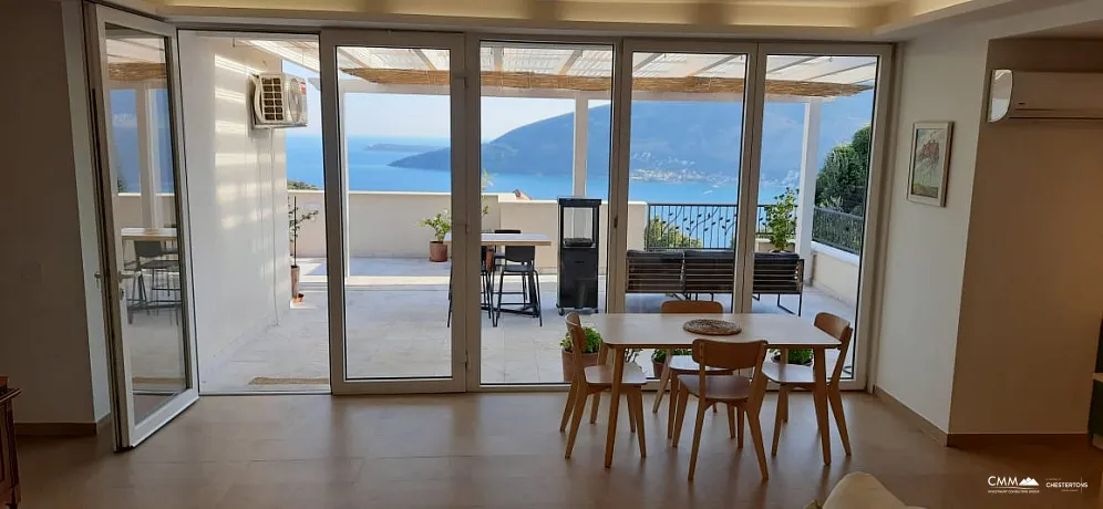 Three-bedroom apartment in Herceg Novi, 173 m²