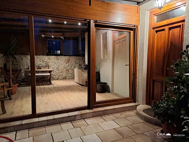 Apartment with two bedrooms in Herceg Novi near the sea