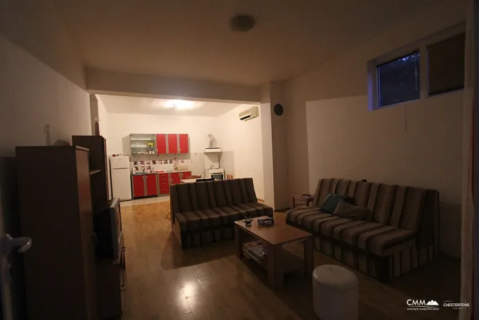 A furnished house in Topla