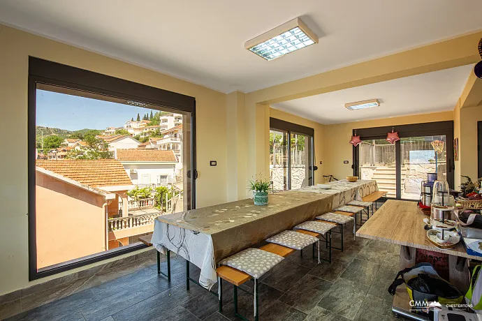 Excellent villa in the center of Herceg Novi
