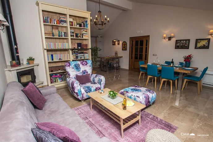 Attractive villa in picturesque Kotor, in the Dobrota area