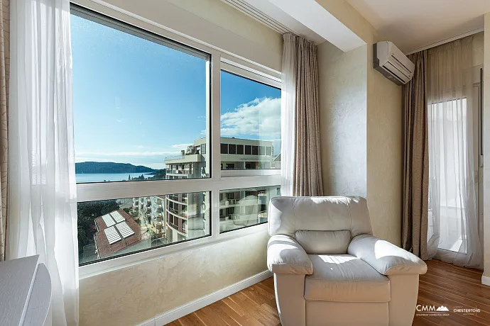 Seaview Luxury Apartment in Bečići"