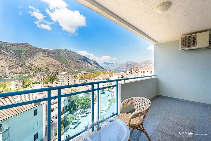 Studio in Dobrota with a panoramic view of the Bay of Kotor