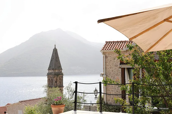 Luxury Villa with Panoramic Sea View – Elegance and Comfort Combined