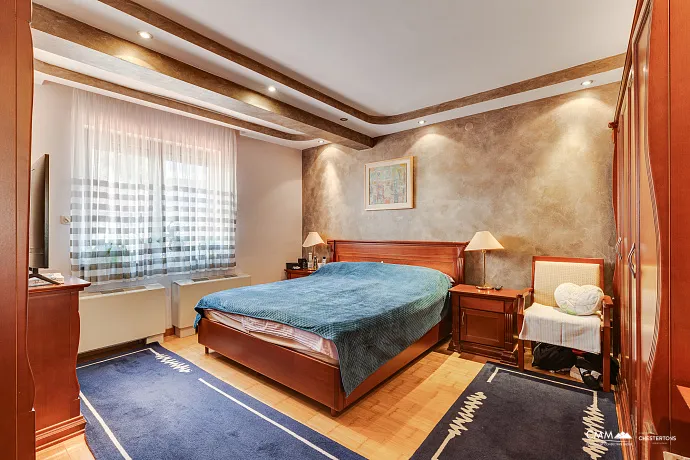 House in a quiet area of Budva overlooking the sea.