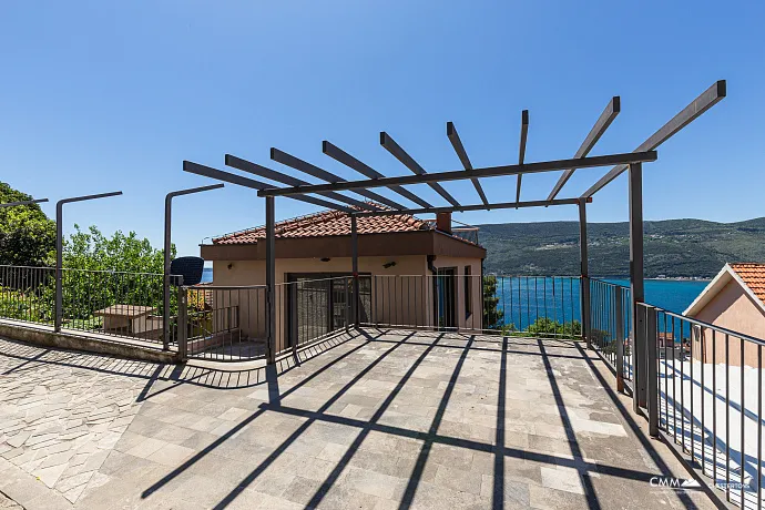 Excellent villa in the center of Herceg Novi