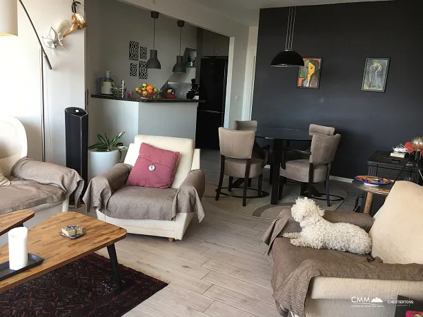 Charming Sea-View Residence with 3 Bedrooms in Petrovac