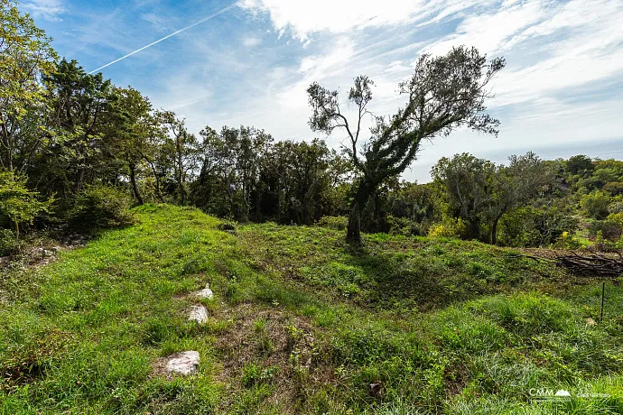 Plot for sale in Reževići, 975 m²