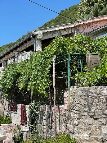 Stone house with a seaview