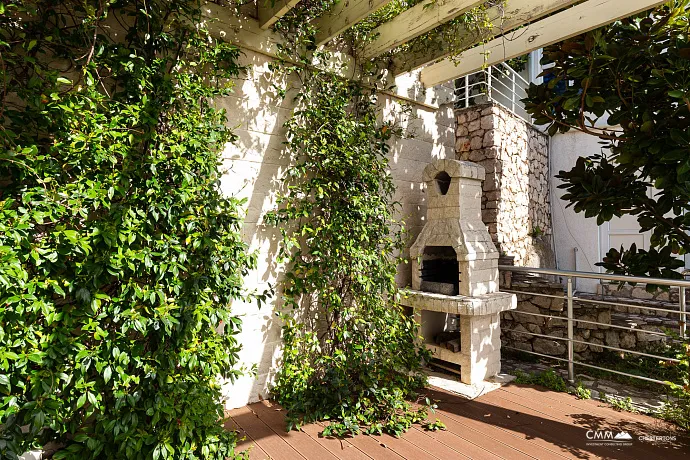 Luxurious villas in Bar